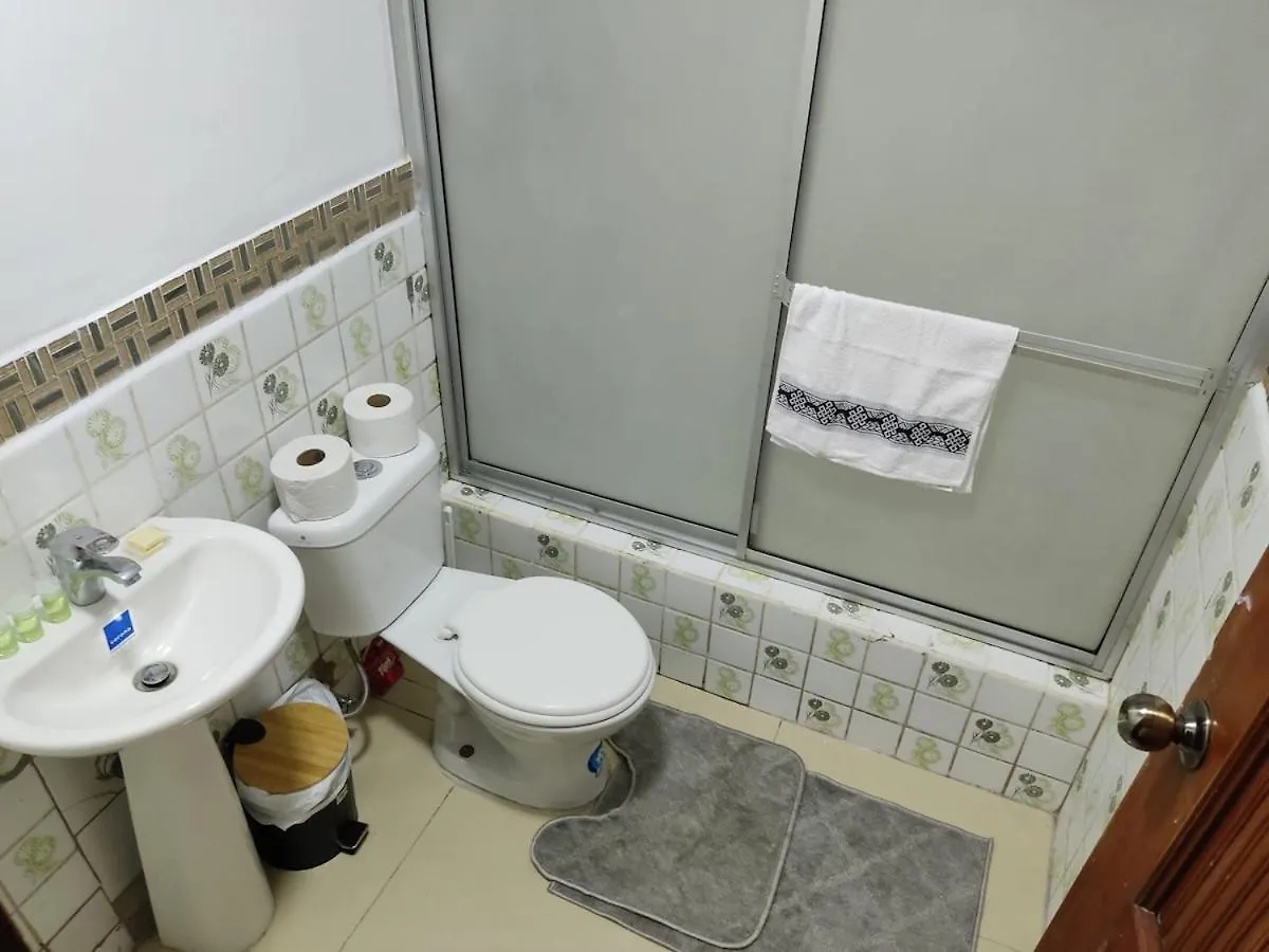 Amplio Apartamento Central Cuenca 0*,